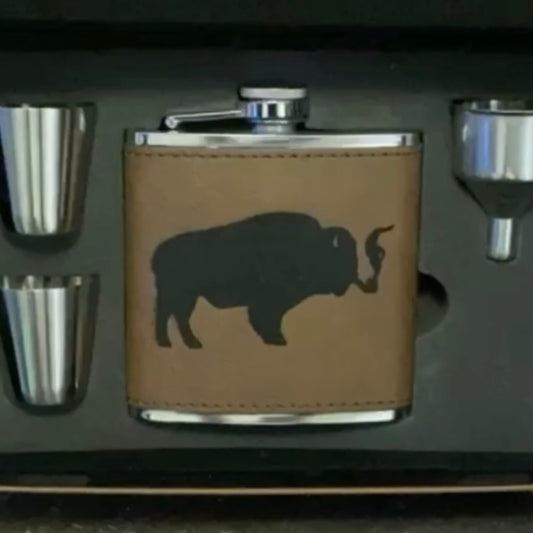 Official Deadwood/Bison Flask Set